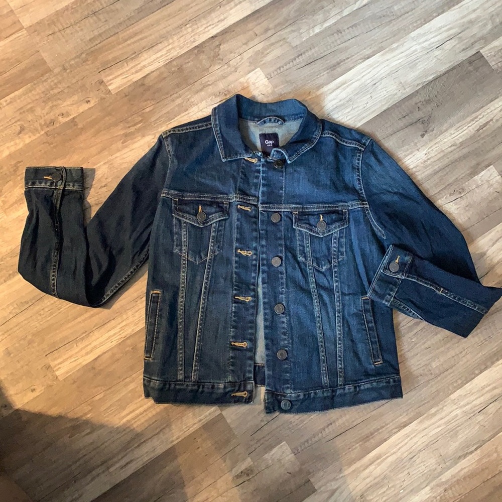 Ladies Gap Dark Wash Jean Jacket Sz XS GUC